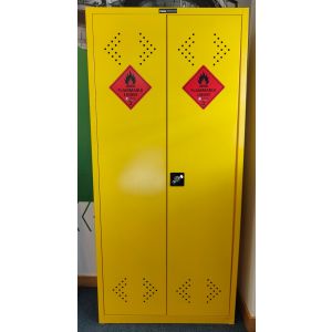 Hazardous COSHH Cabinet 1950 (h) x 900 (w) x 400 (d)